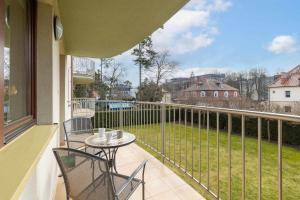 Żeromskiego Bright Apartment Near the Beach in Świnoujście by Noclegi Renters