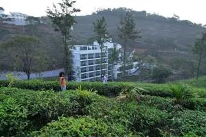 Eagles Glide Resort - Vandiperiyār