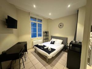 CHARMANT Studio 100 M Gare