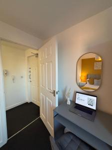 Apollo Apartment