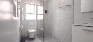 Ocean Breeze 33 Chakas Rock Chalets