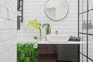Luxury Modern 2-Storey Townhouse in Pyrmont