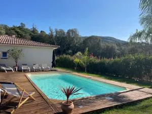 Magnifique villa récente entre mer et montagne située entre Ajaccio et Porticcio - 埃希卡-苏埃雷拉