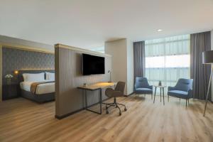 NH Mexico City Valle Dorado