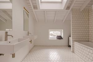 Loft City Center - 1 bedroom - parking - by FineNest