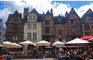 CHARMANT Studio 100 M Gare