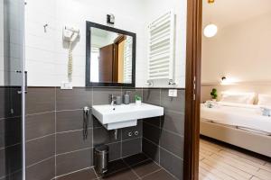 Renovated 2-bdr flat Statuto - ZEN 51