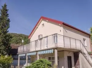 Modern Apartment with Terrace in Herceg Novi - Donja Jošica