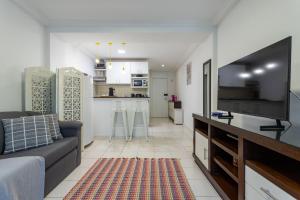 Apartamento em Camboinhas com piscina, ar-condicionado e garagem