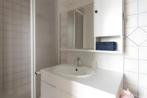Appartements L-Islet - Joli studio a 2 pas de la mer : photos des chambres