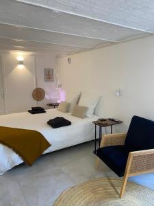 Appartements Le Cocon - proche gare avec jardinet - 2 adultes et 1 bebe : photos des chambres
