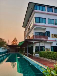 poolvilla Pathumthani