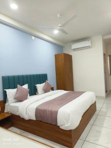Hotel Akruti Inn