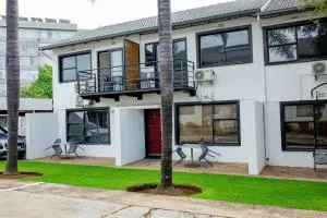 Vetho 1 Apartments OR Tambo Airport - Edenvale