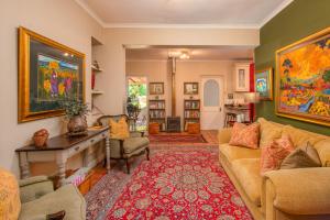 Beautiful country housein lush garden