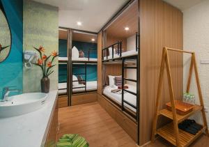 Wanderlust Station Hostel