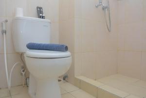 Elegant and Simply Studio Springlake Summarecon Apartment By Travelio