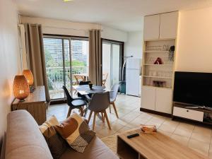 Studio with a shared pool near the beaches and golf course and the Chateau de La Napoule - 2244