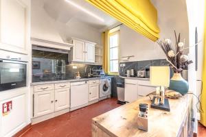 Le Seillon l Perfect Location l Shellter Rentals