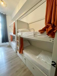 Auberges de jeunesse Le Couvent - Hostel : photos des chambres