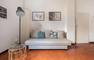 Central Penthouse G Reni