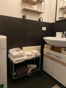 Cate Home historic center