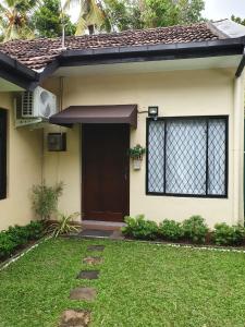 Nugegoda Cozy Convenient & Quiet family apartment