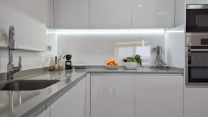 SUNSET CLIFFS top apartment