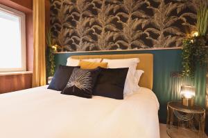 Appartements Suite avec jacuzzi - Le Boudoir de la Loire : photos des chambres