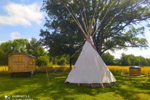 B&B / Chambres d'hotes Clos de l-Isop, le village d-hebergements insolites : photos des chambres