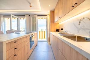 Le Sublime l View & Terrace l Shellter Rentals