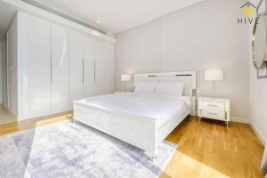 3 Bedroom With Sea View From Balcony andRooms