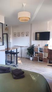 Appartements Le Colibri - studio paisible et raffine au sud d-Aix : photos des chambres