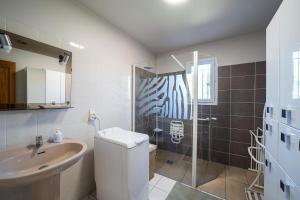 Maisons de vacances La Maison du Soleil - A 5min de la plage : photos des chambres