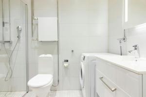 Central and Spacious Apartment for 4 with Sauna