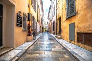 La Petit Nid l Beachside l Shellter Rentals