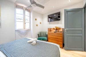 Kellys Nest Heart of Town Shellter-Rentals