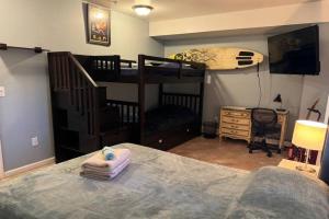 NY - NJ Tennis Suites - Sleeps 40 - 15 Mins to NYC