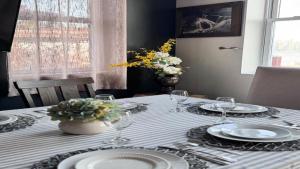 Max NY VIEW 5 Apartment Combo Sleeps 60 15 Mins to NYC