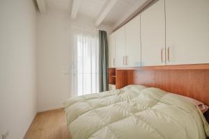 Wave Island Mega F20