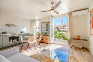 Studio Roussel l Bright & AC l Shellter Rentals