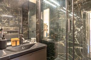Appartements Studio Roussel l Bright & AC l Shellter Rentals : photos des chambres