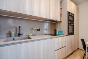 Studio Blanqui l Design & Cozy l Shellter Rentals