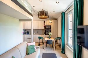 Studio Blanqui l Design & Cozy l Shellter Rentals