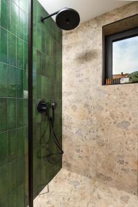 2 BR Apt Dzhendem Tepe 2 Parking Spots in Plovdiv next to MU