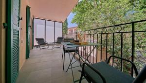 La Suite dOscar l New, Terrace l Shellter Rentals