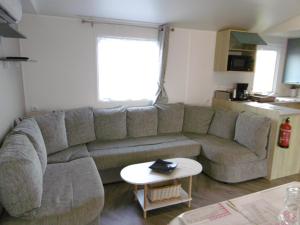 Mobile-home 6 personnes dans camping avec piscine - accès direct plage - MADEN