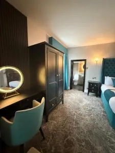 Lyons Woodlands Hall - روثين