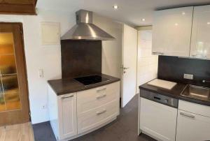 Haus Schmidhuber Ferienwohnung 4 mit Balkon und Bergblick