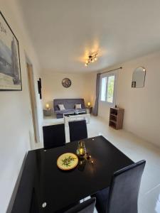 Studio 50 m du port de Saint-Tropez